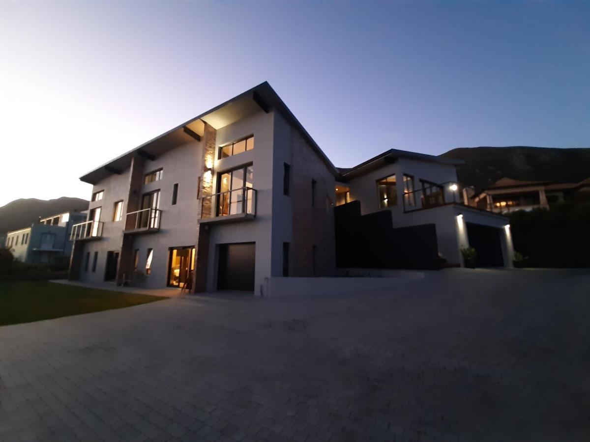 Black Eagle Self-Catering Accommodation, הרמנוס מראה חיצוני תמונה